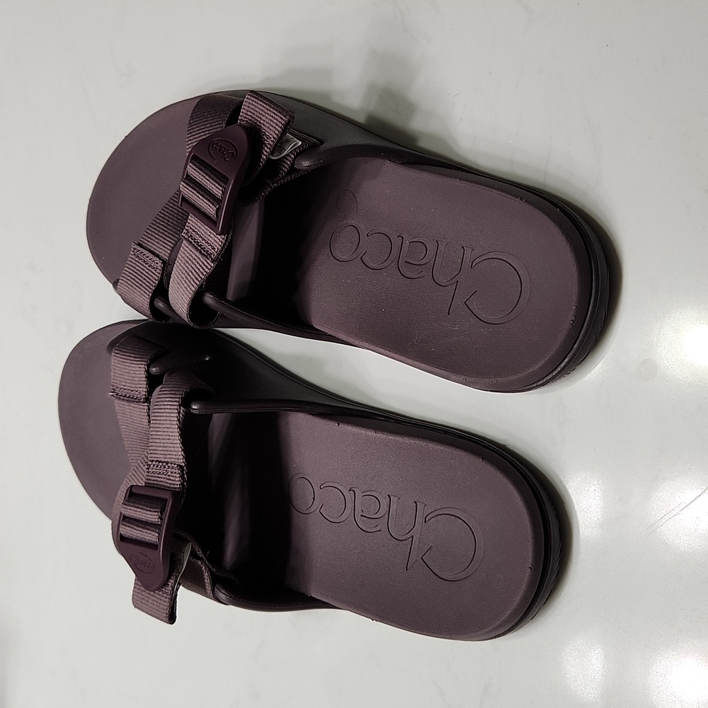 Chaco Chillos Slides - image 2